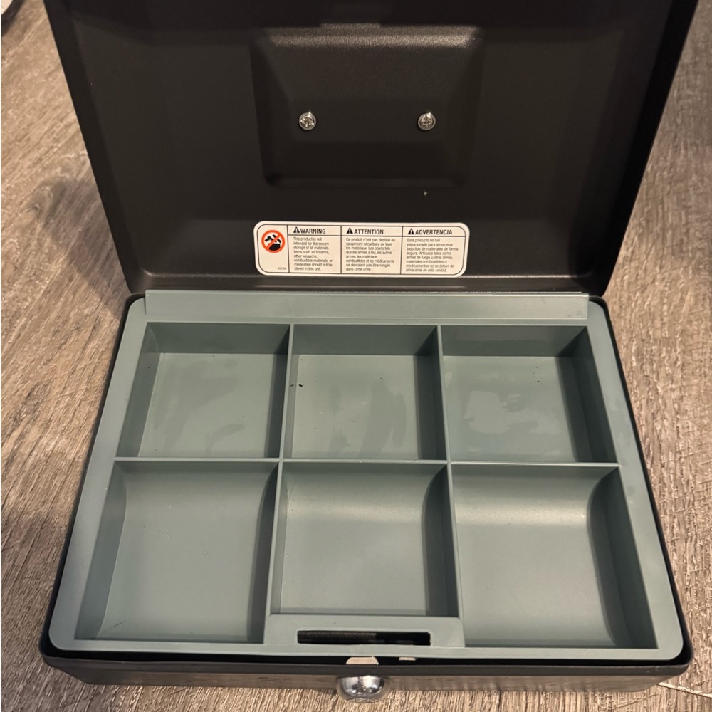 SentrySafe Black Cash Box - Picture 2 of 3